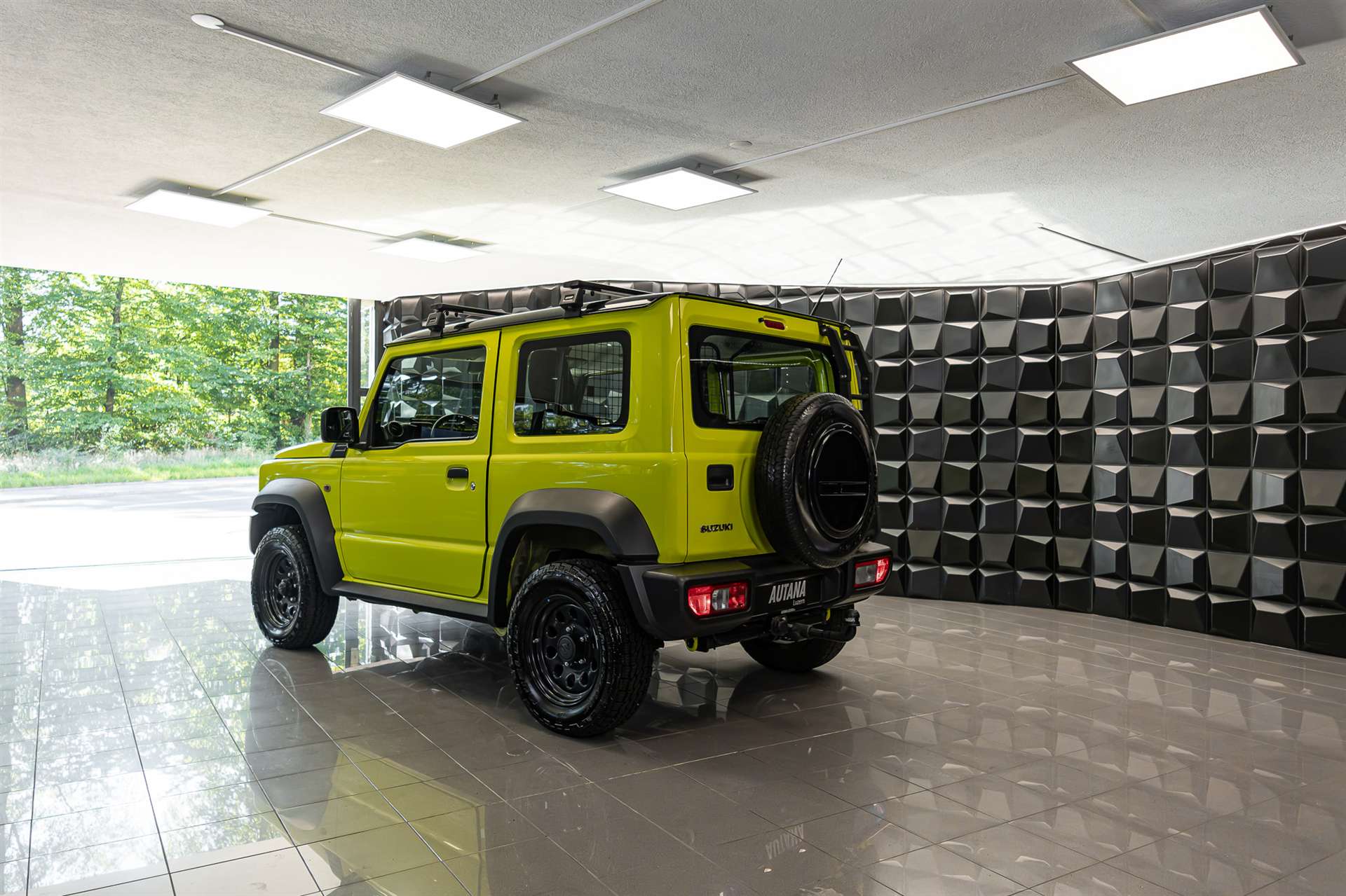 SUZUKI Jimny 1.5 Compact+ 4x4-showroom-element-2