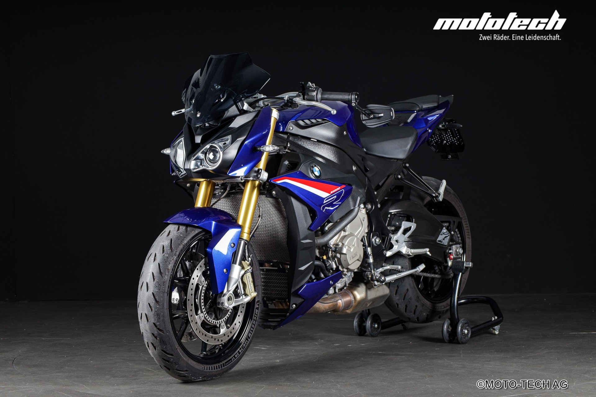 BMW S 1000 R ABS AKRAPOVIC-image-5