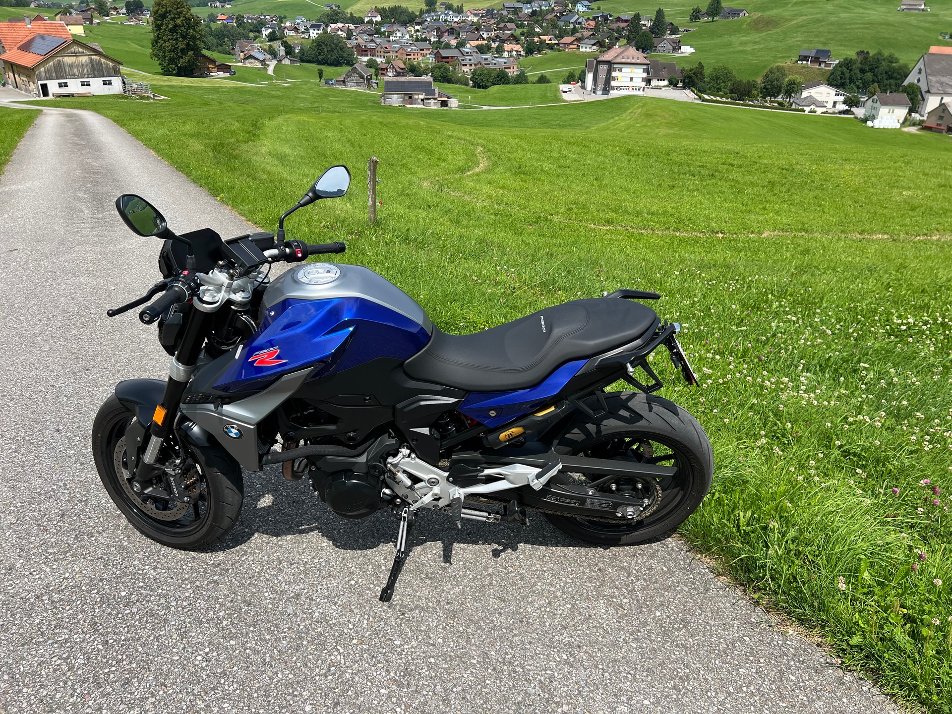 BMW F 900 R ABS-image-2