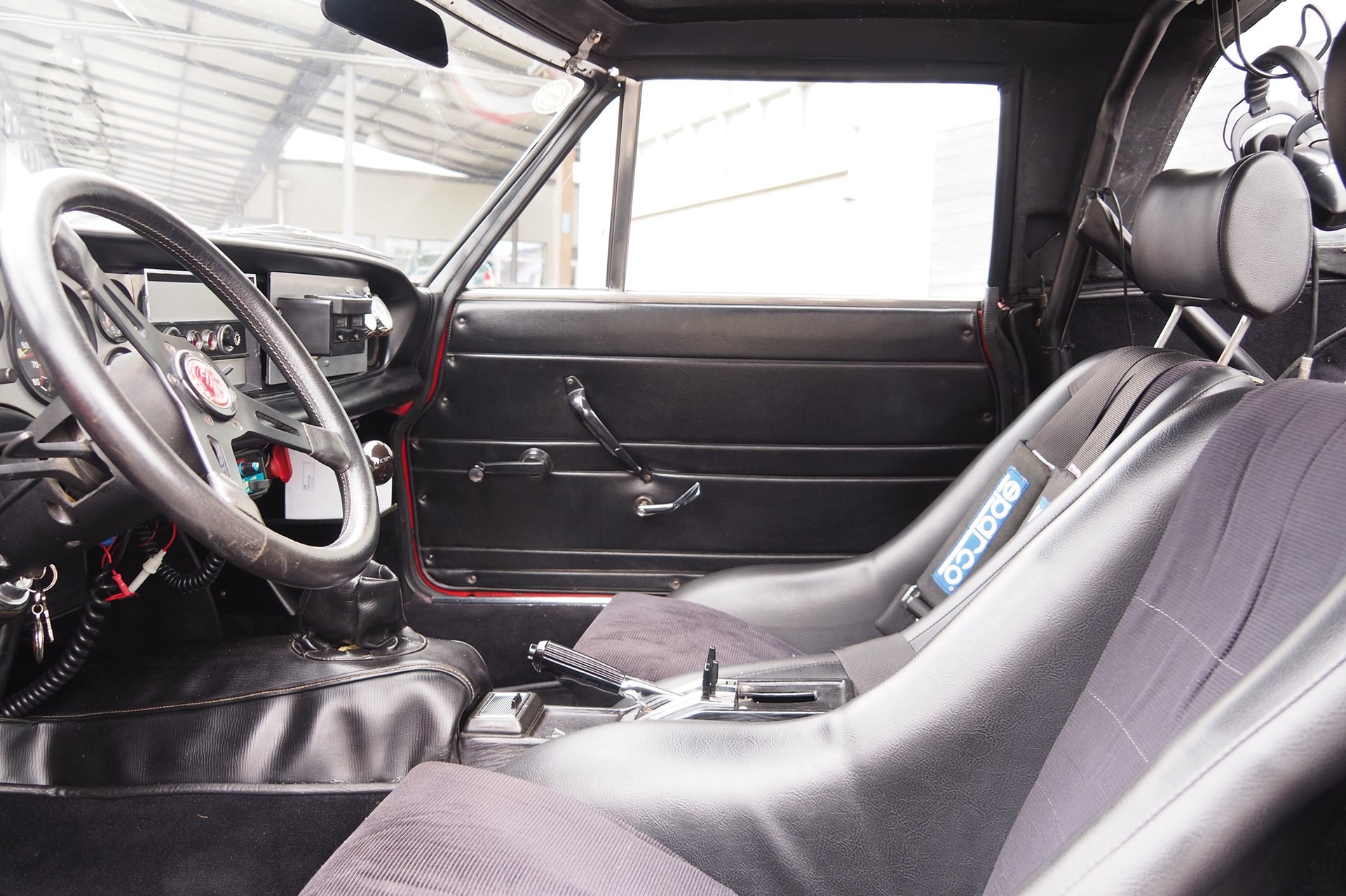 FIAT 124 Spider Abarth-image-6