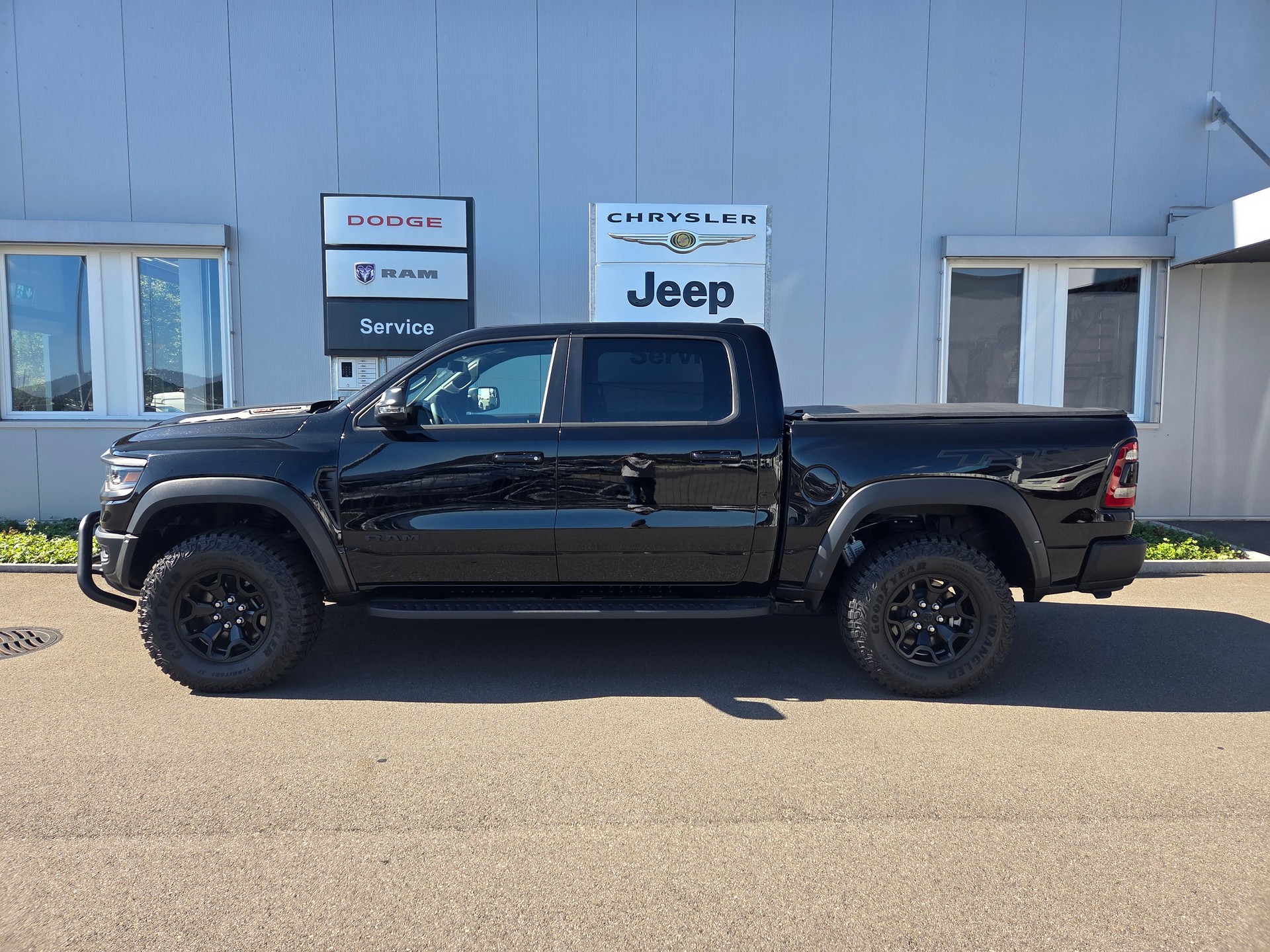 DODGE Ram 1500 6.2 V8 4x4 TRX Level 2 / 711 PS / 3.5T AHK