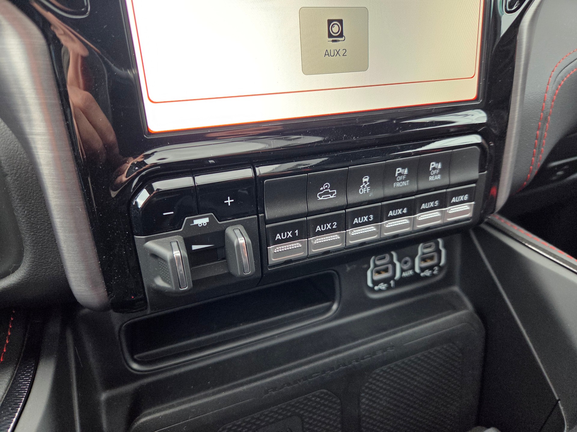 DODGE Ram 1500 6.2 V8 4x4 TRX Level 2 / 711 PS / 3.5T AHK-image-16