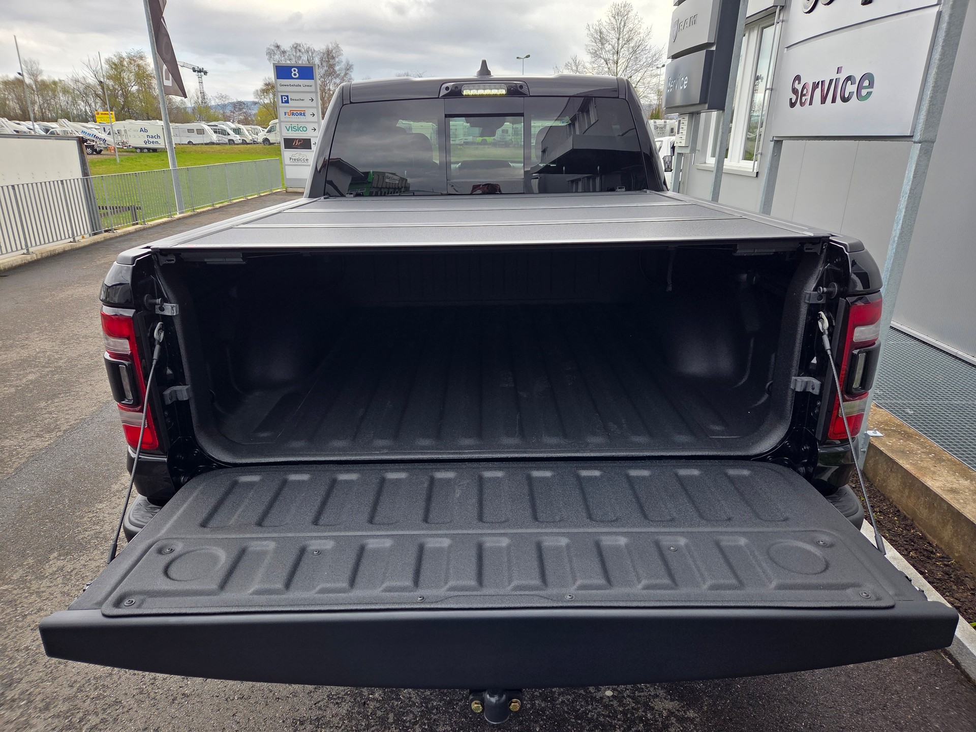 DODGE Ram 1500 6.2 V8 4x4 TRX Level 2 / 711 PS / 3.5T AHK-image-6