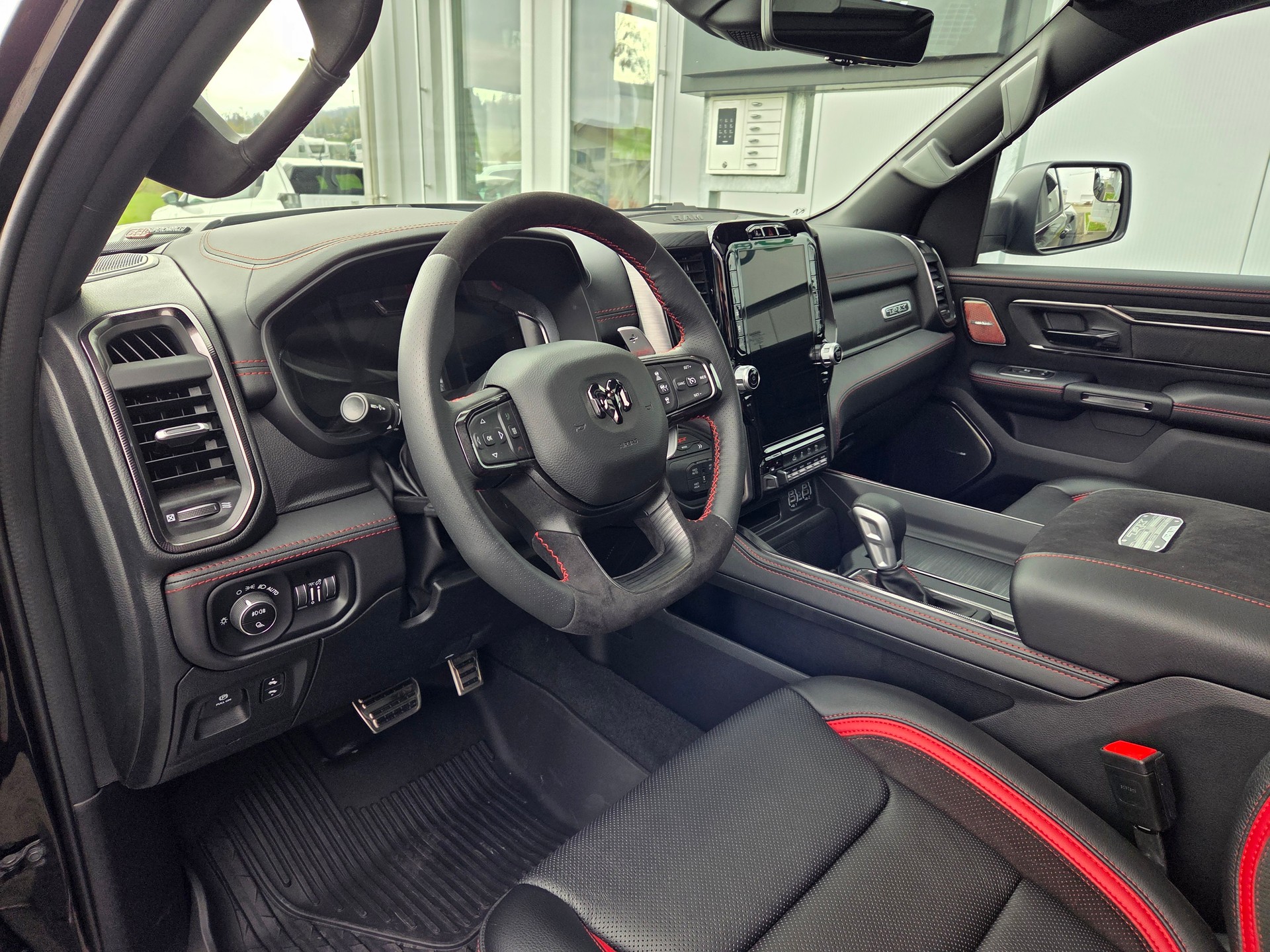 DODGE Ram 1500 6.2 V8 4x4 TRX Level 2 / 711 PS / 3.5T AHK-image-8