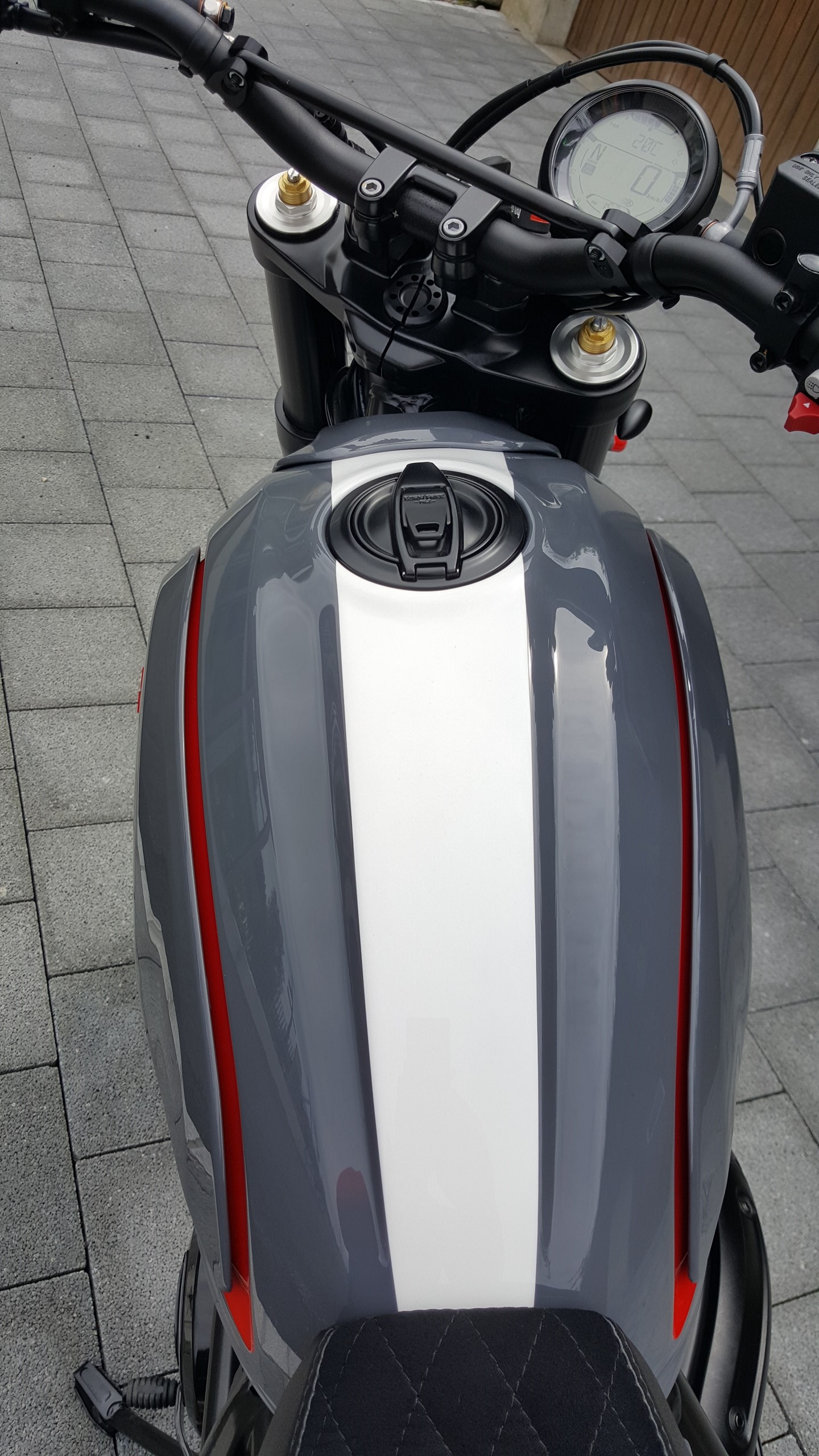 DUCATI Scrambler 803 Desert Sled-image-5