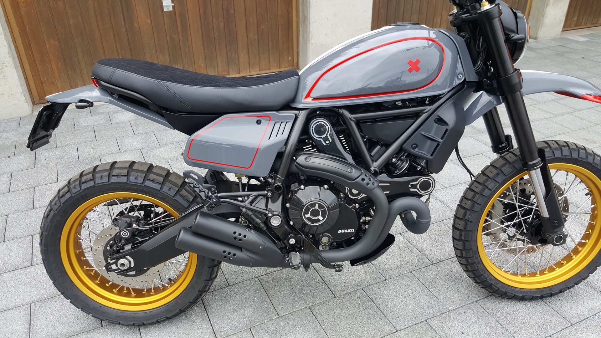 DUCATI Scrambler 803 Desert Sled-image-2