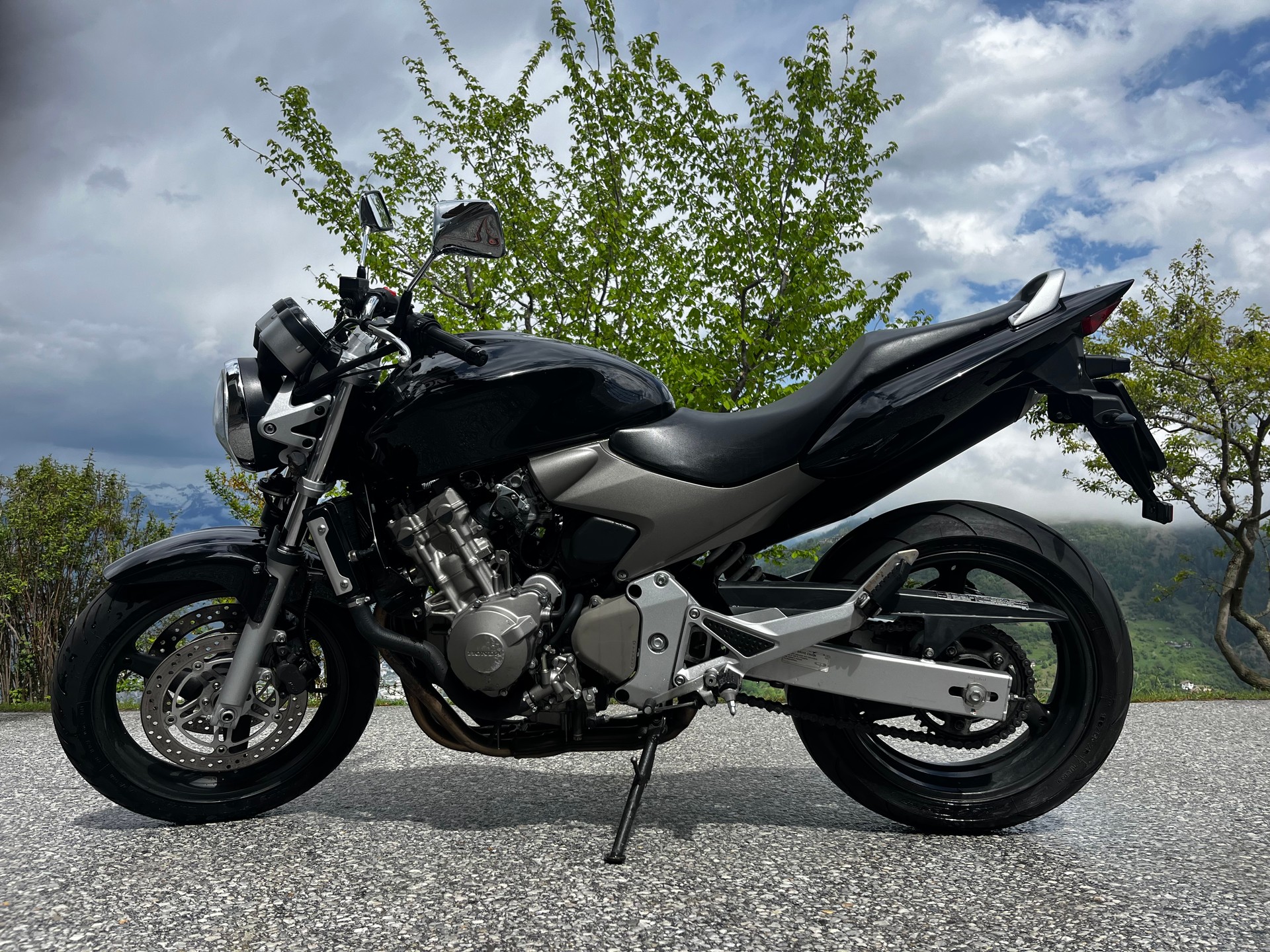 HONDA CB 600 F Hornet-image-1