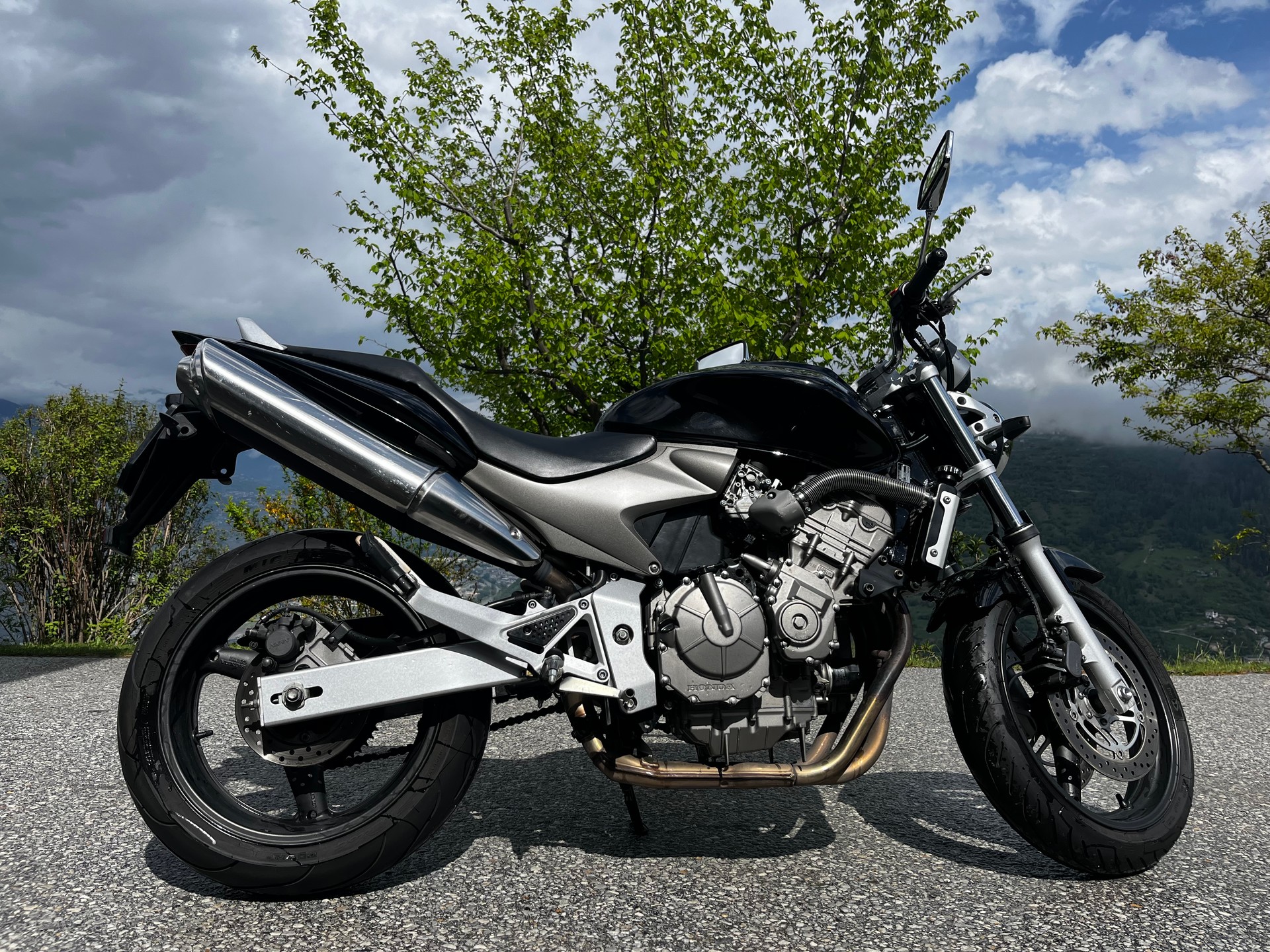 HONDA CB 600 F Hornet-image-0