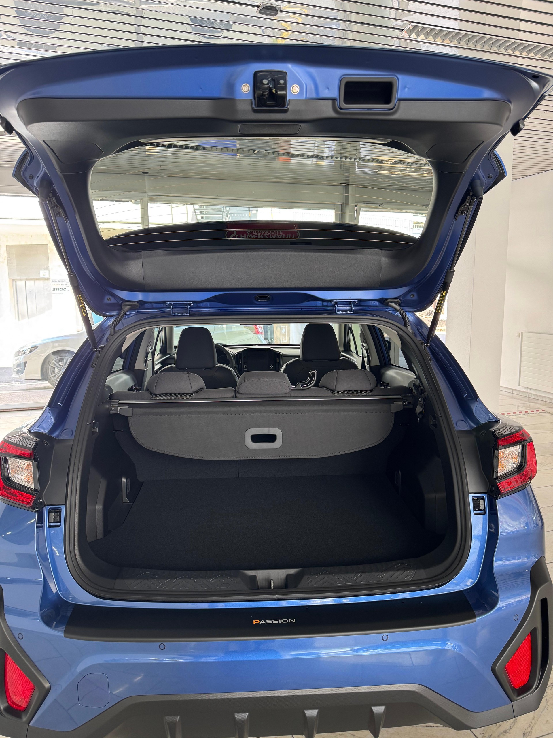 SUBARU Crosstrek 2.0 e-Boxer Passion AWD Lineartronic-image-4