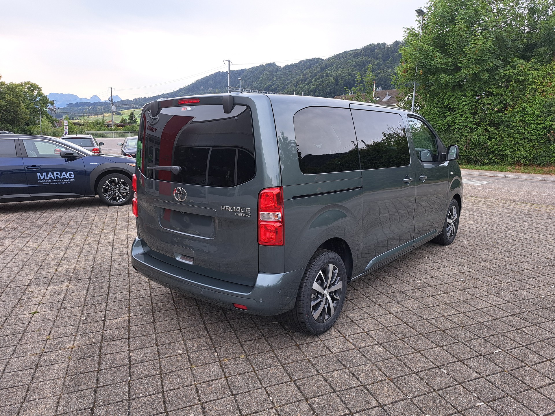 TOYOTA Proace Verso 2.0 D-4D Trend Medium Aut.-image-7