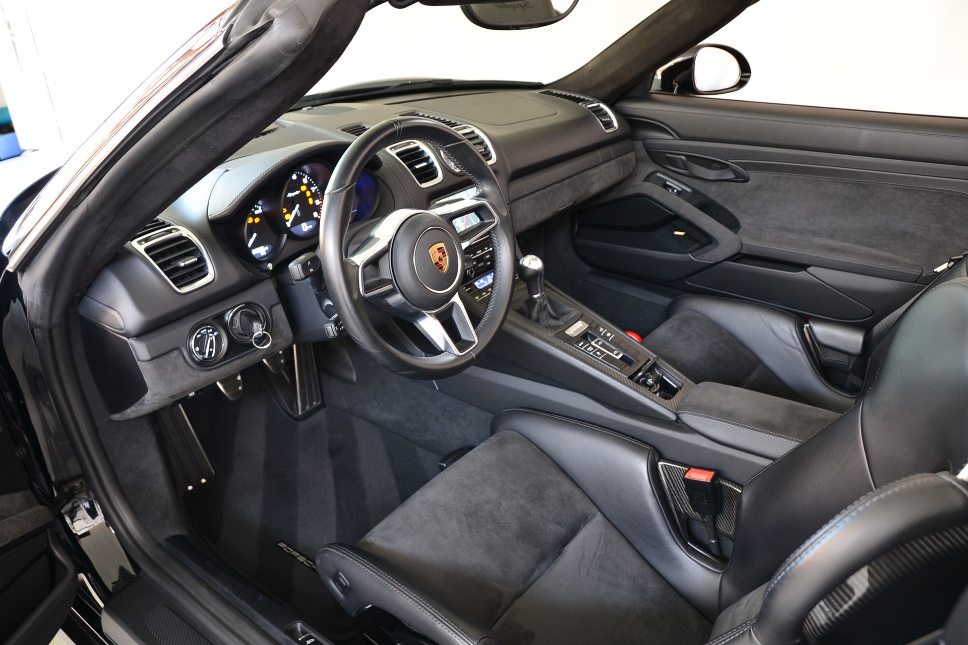PORSCHE Boxster Spyder 3.8-image-10