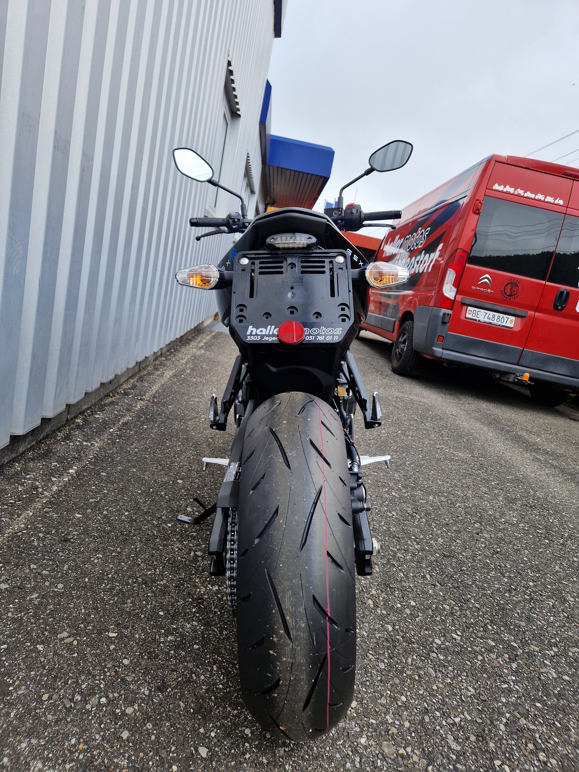 SUZUKI GSX 8 S-image-5