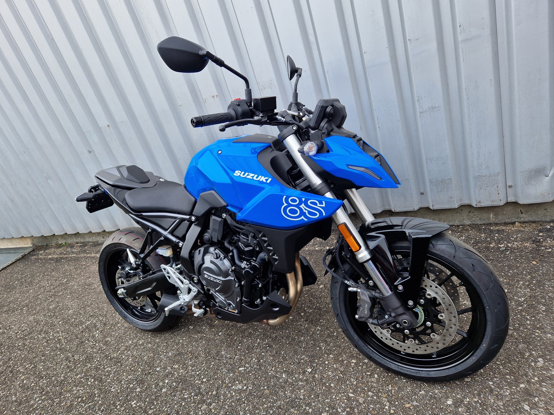 SUZUKI GSX 8 S-image-1