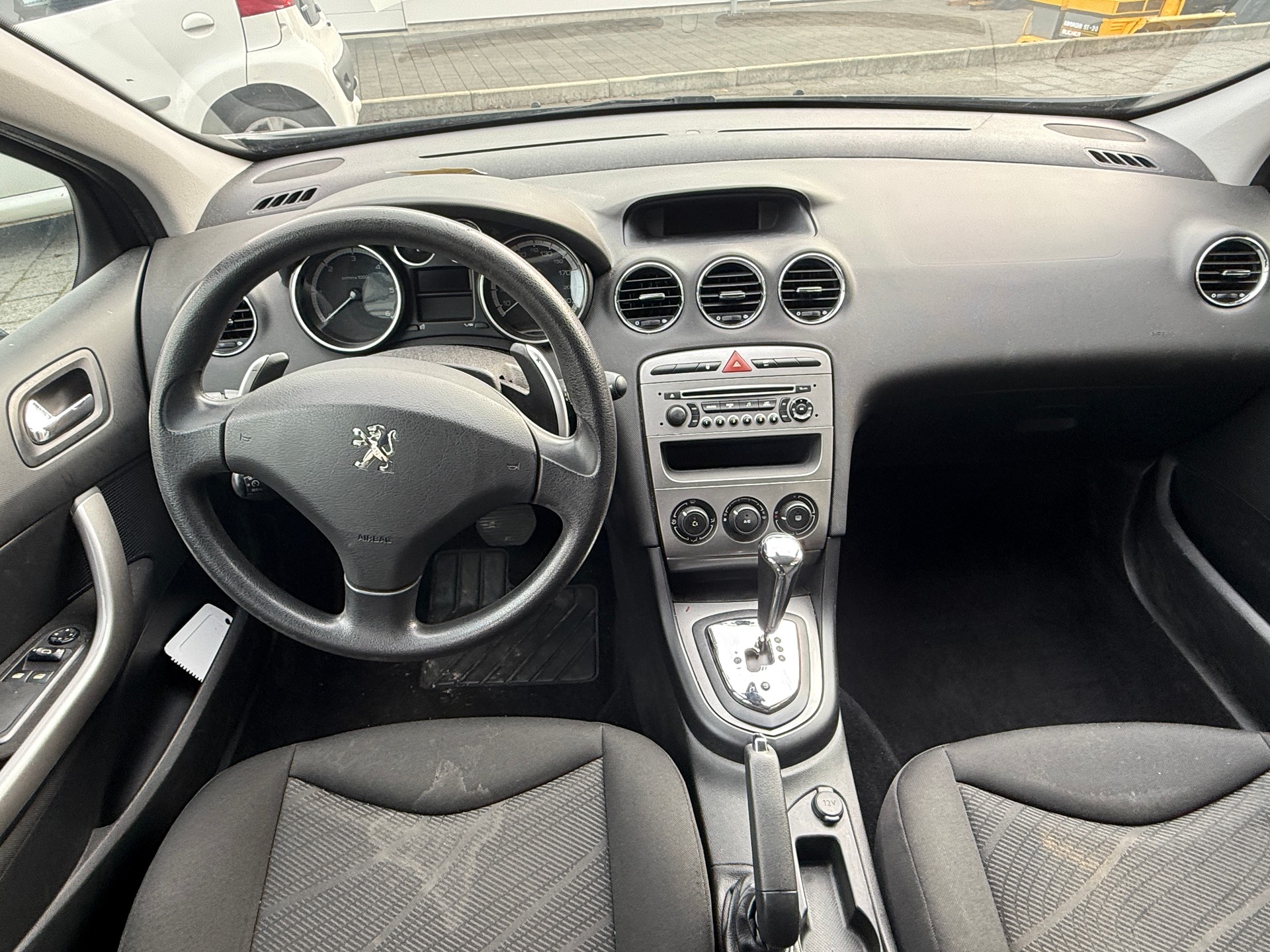 PEUGEOT 308 SW 1.6 HDI Trendy-image-7