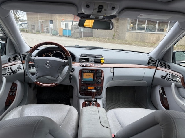 MERCEDES-BENZ S 320-image-11