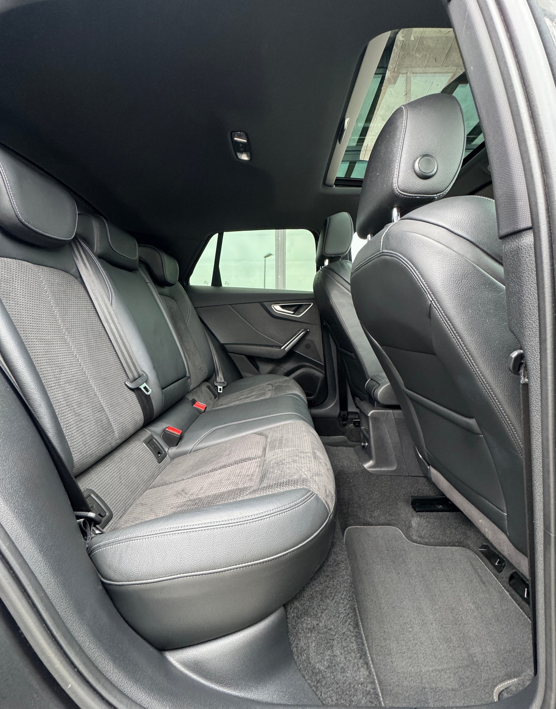AUDI Q2 35 TFSI S line Sport S-tronic-image-9