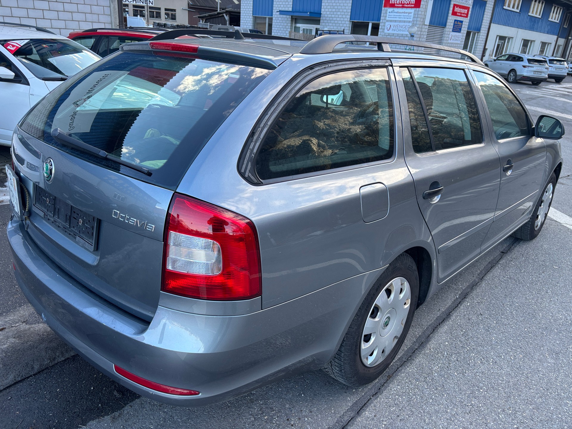 SKODA Octavia Combi 1.4 TSI Active-image-6