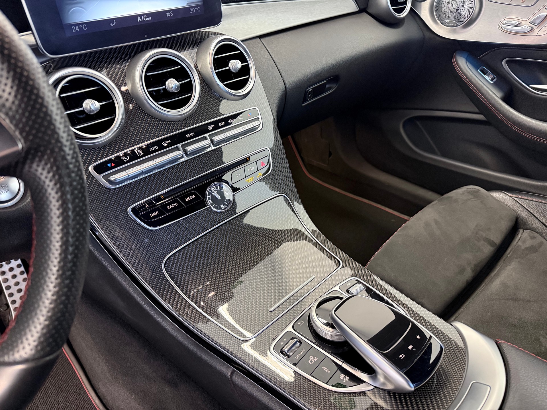 MERCEDES-BENZ C 43 AMG 4Matic 9G-tronic "ALL BLACK"-image-27
