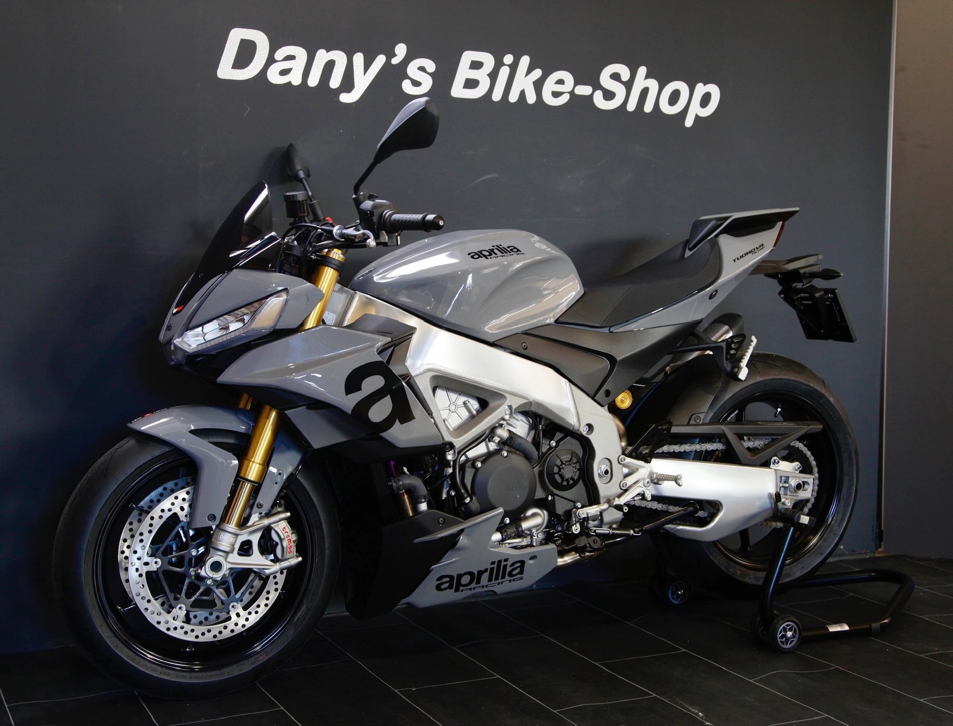 APRILIA Tuono V4 1100 Factory nardo grau-image-1