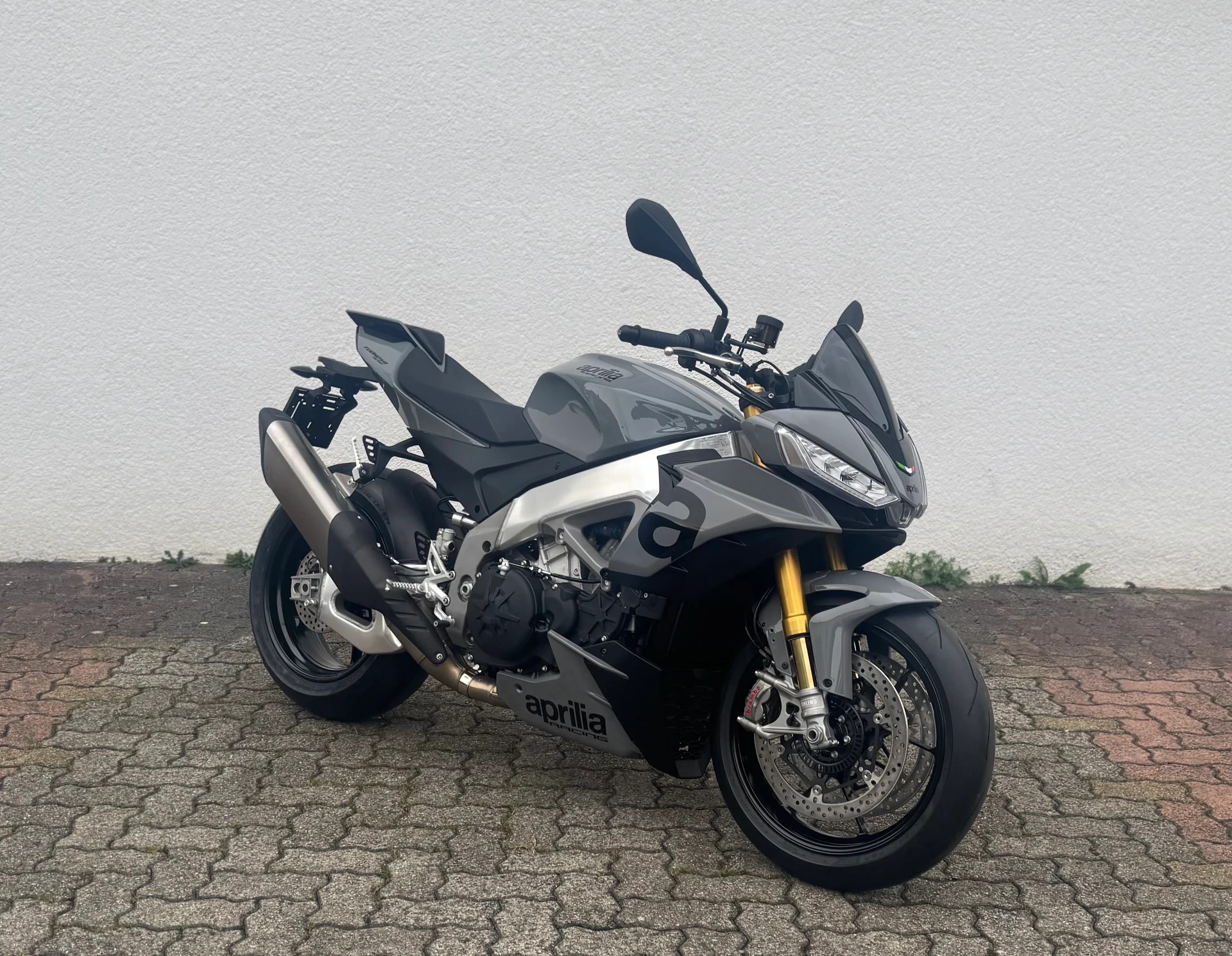 APRILIA Tuono V4 1100 Factory nardo grau-image-4