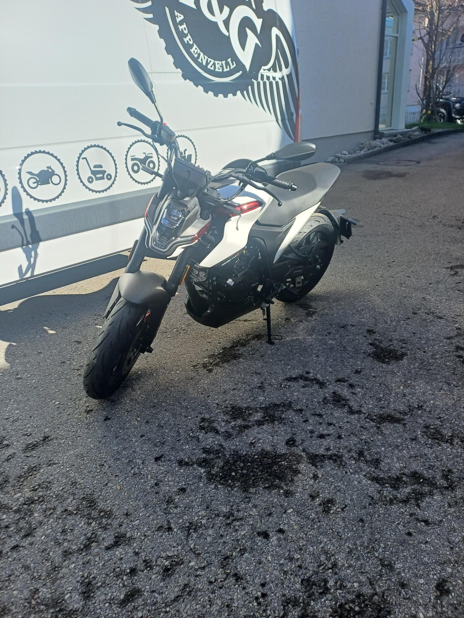 MALAGUTI Drakon 125 ABS-image-4