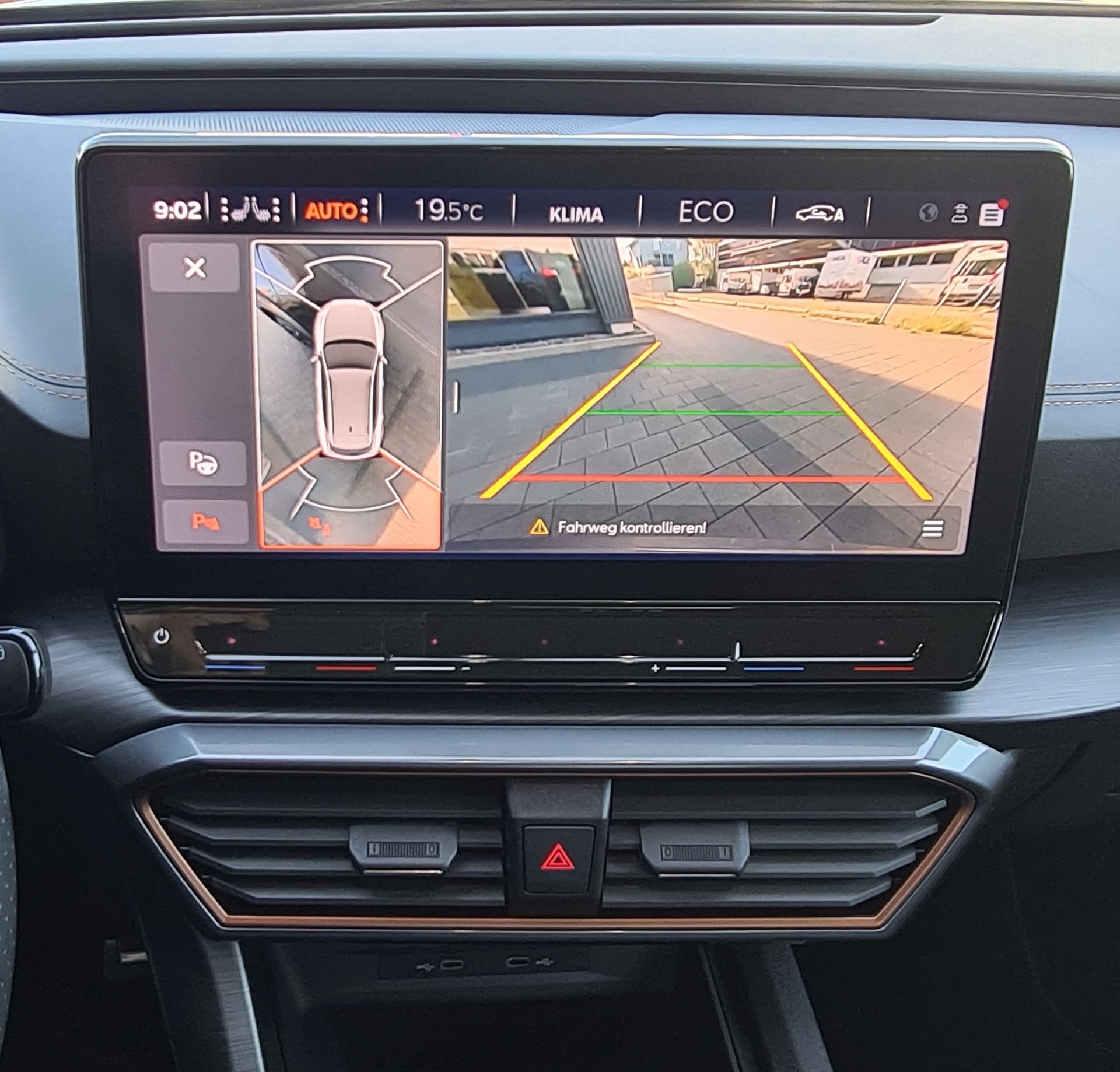 CUPRA Formentor 1.4 e-HYBRID pHEV VZ DSG-image-14