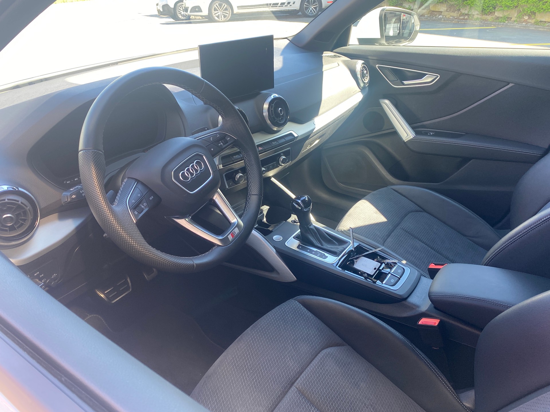 AUDI Q2 40 TFSI S line Attraction quattro S-tronic-image-6