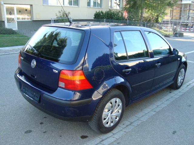 VW Golf 1.9 TDI PD Comfortline | Klima | Parksensoren-image-5