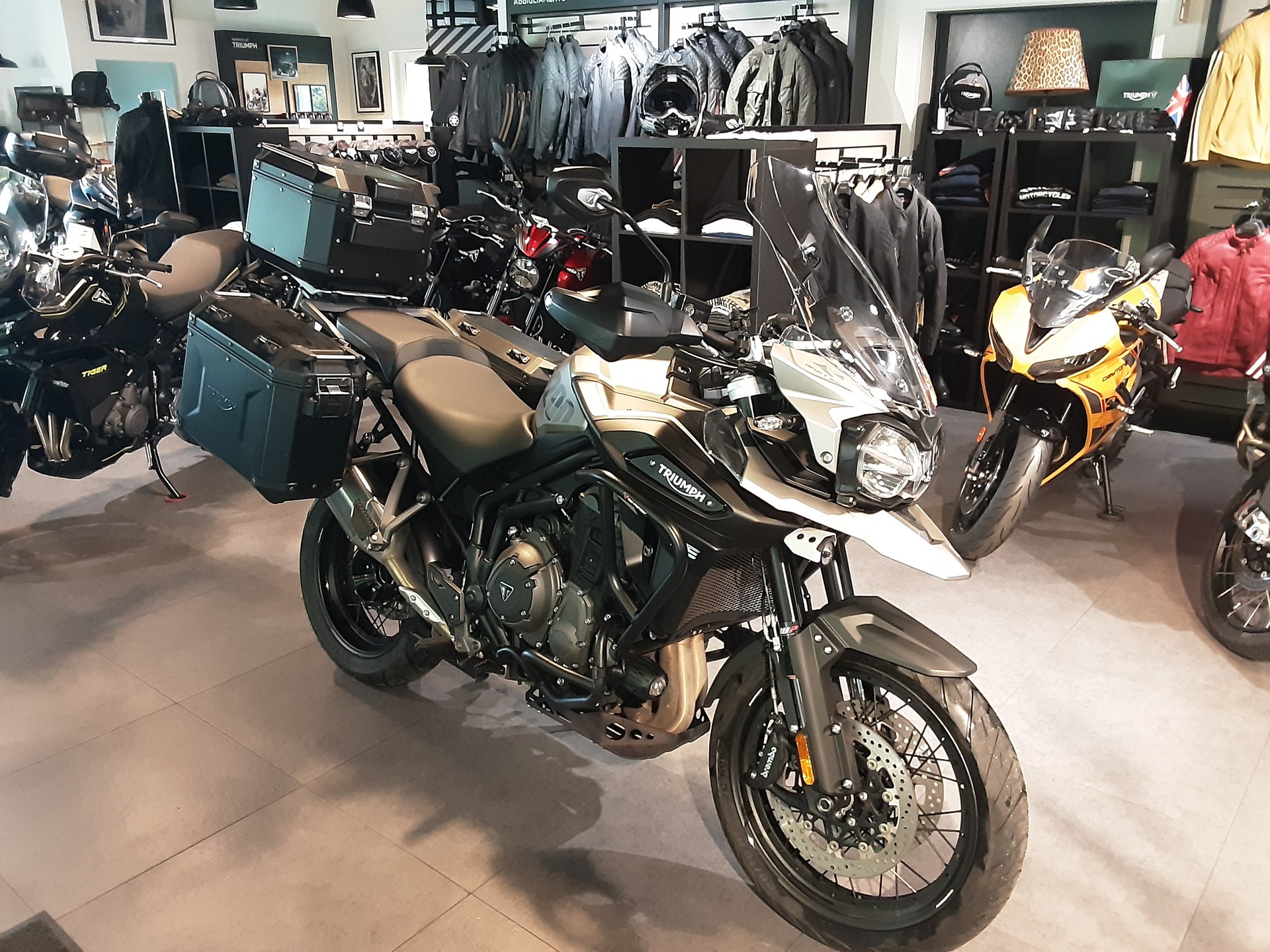 TRIUMPH Tiger 1200 XCa ABS-image-3