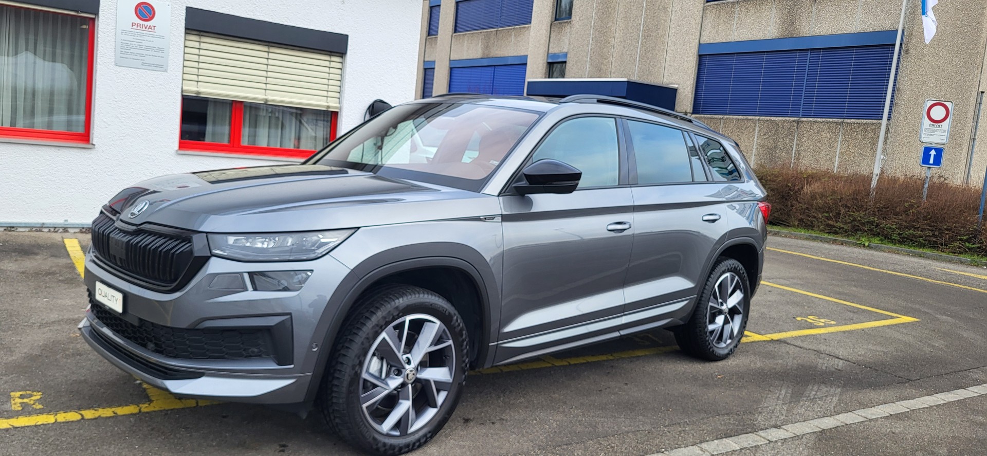 SKODA Kodiaq 2.0 TDI CR SportLine 4x4 DSG-showroom-element-1