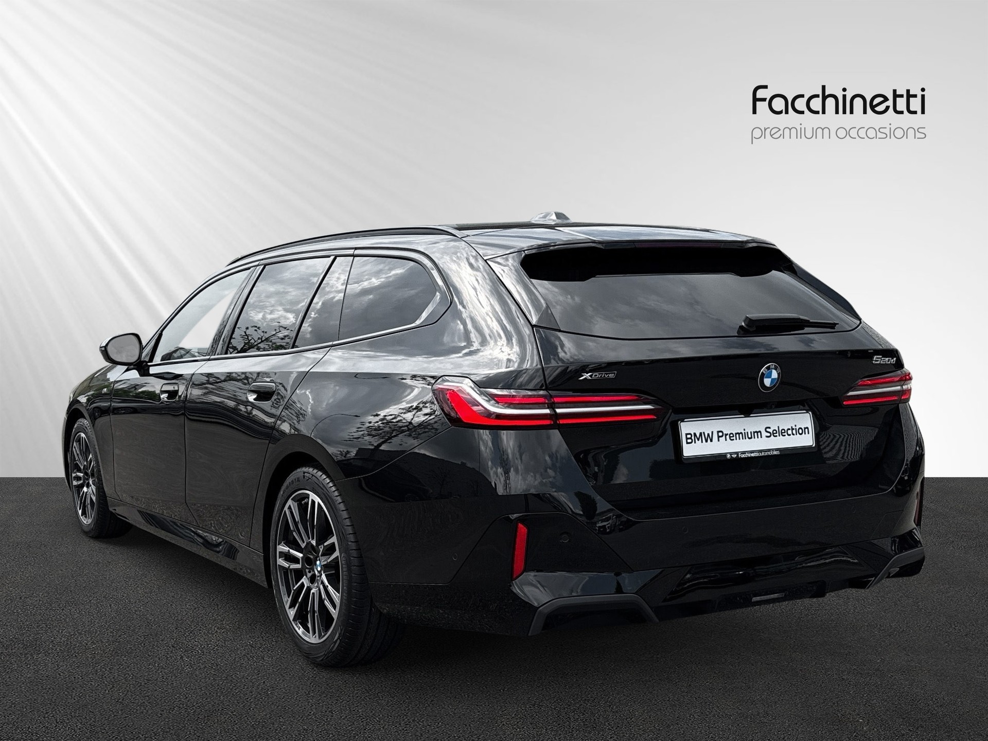 BMW 520d xDrive 48V Touring M Sport Steptronic-showroom-element-2