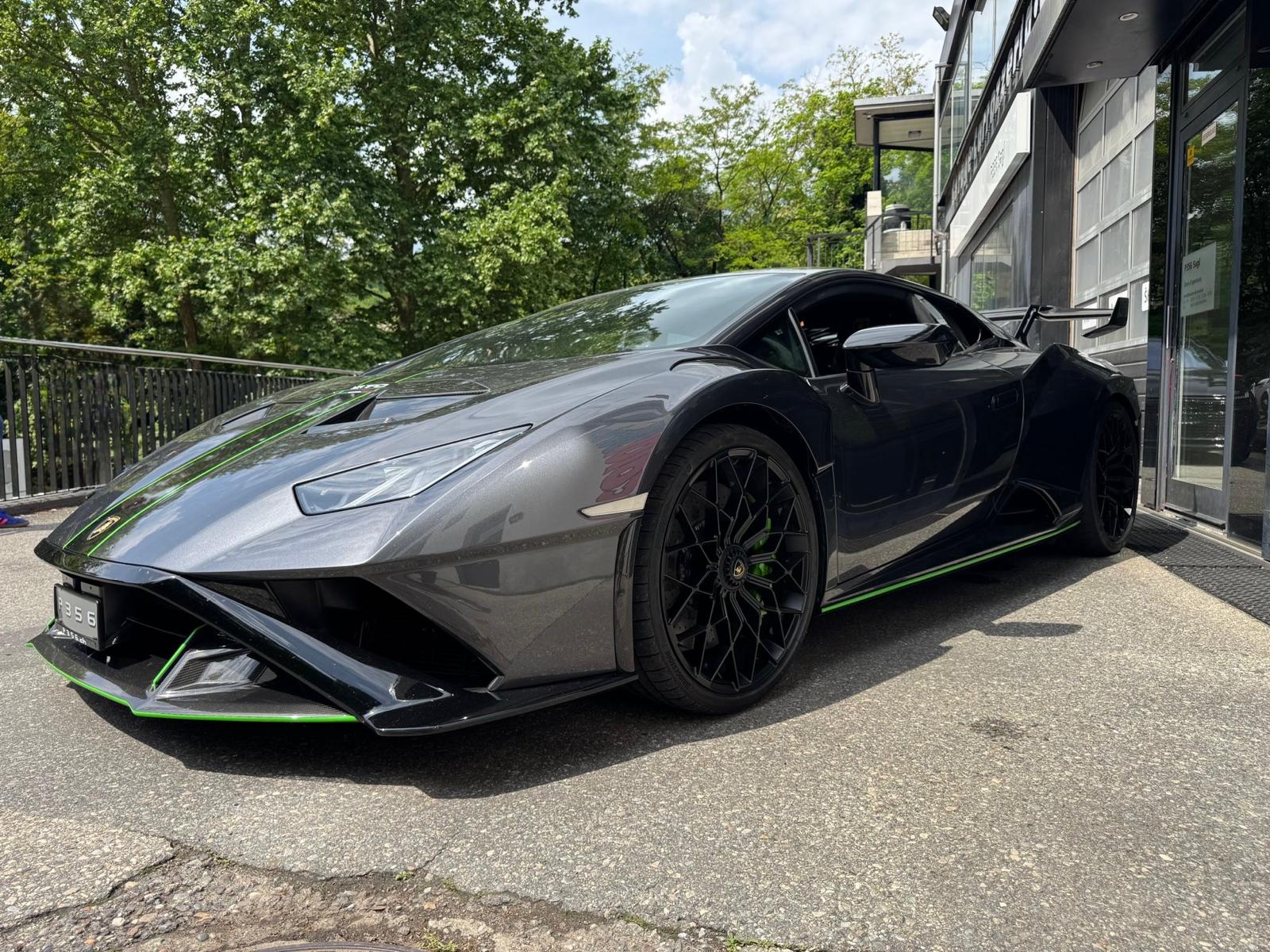 LAMBORGHINI Huracan STO Coupé DCT RWD