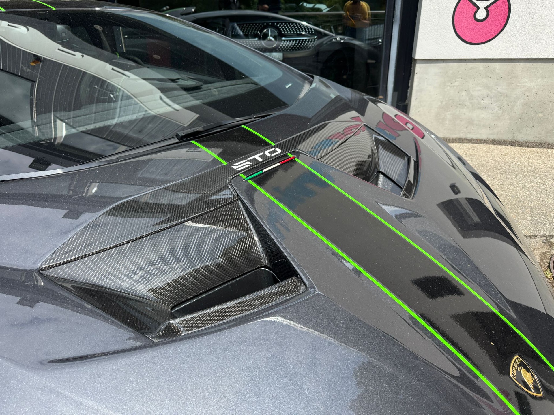LAMBORGHINI Huracan STO Coupé DCT RWD-image-2