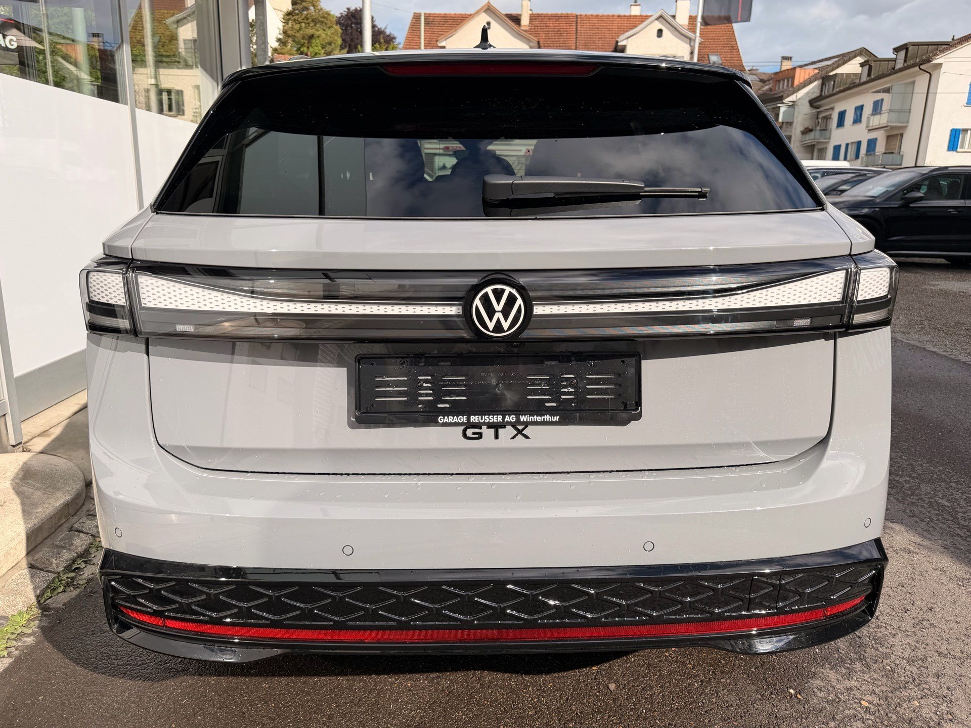 VW ID.7 TOURER GTX 340 PS 4MOTION *** NEUWAGEN MIT TOPAUSSTATTUNG ***-image-4