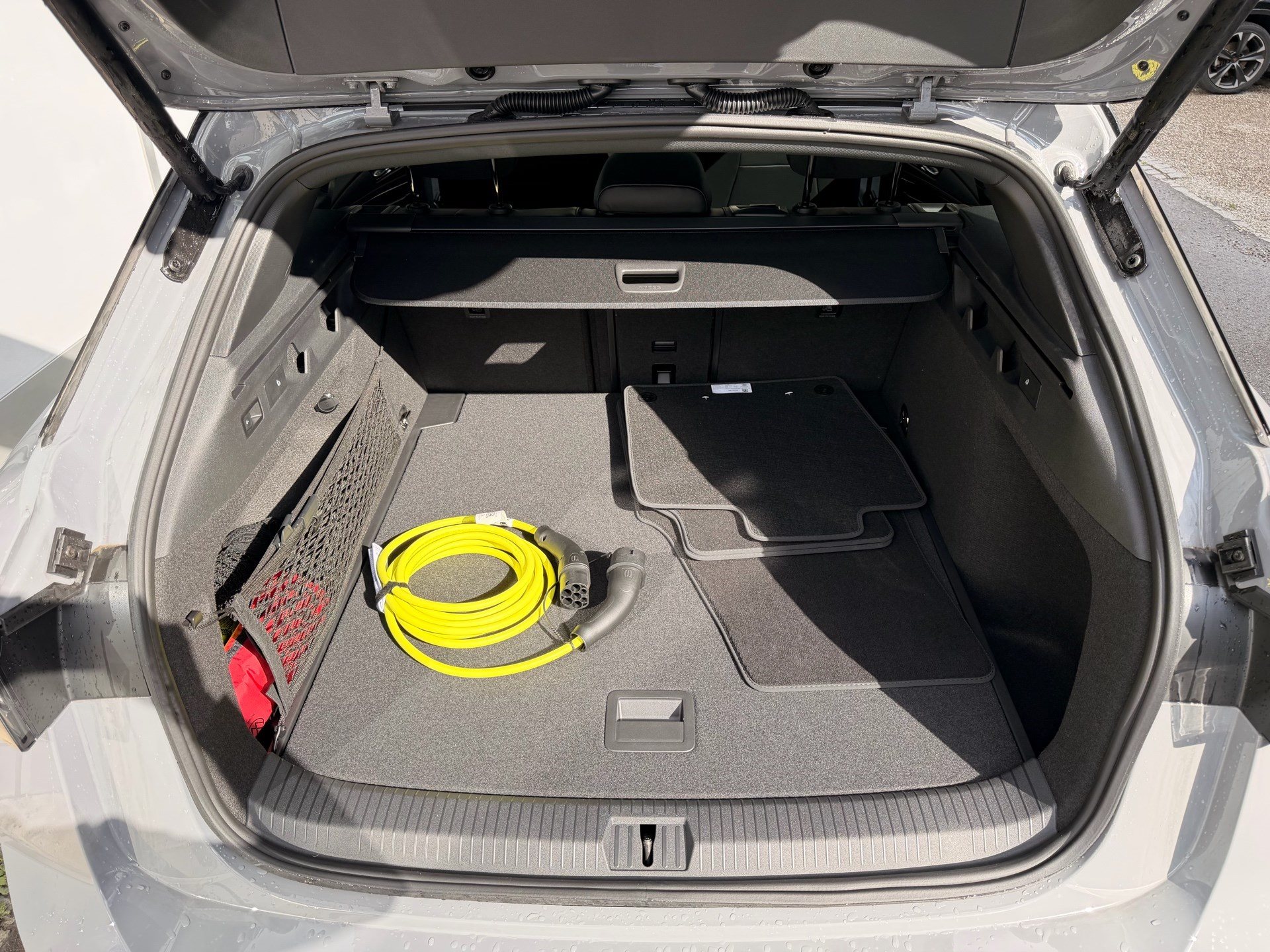 VW ID.7 TOURER GTX 340 PS 4MOTION *** NEUWAGEN MIT TOPAUSSTATTUNG ***-image-28