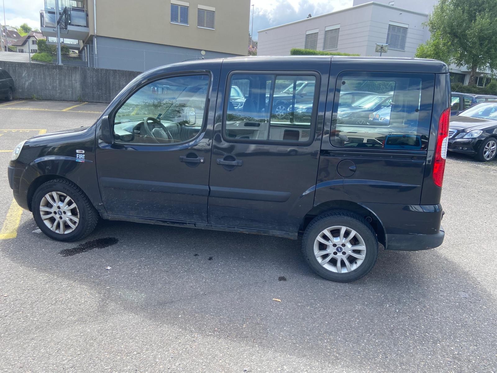 FIAT Doblò 1.9 JTD Malibu-image-5
