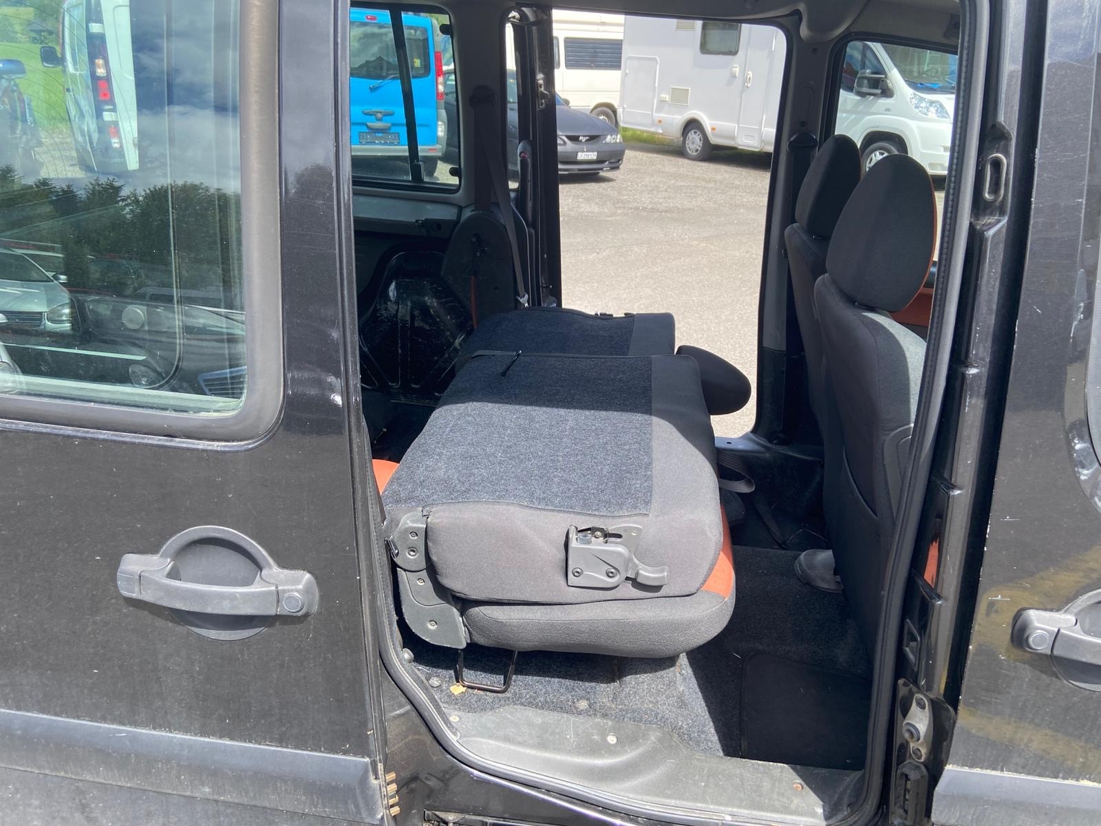 FIAT Doblò 1.9 JTD Malibu-image-11