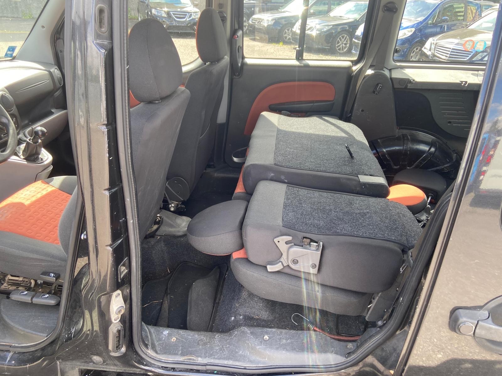 FIAT Doblò 1.9 JTD Malibu-image-8