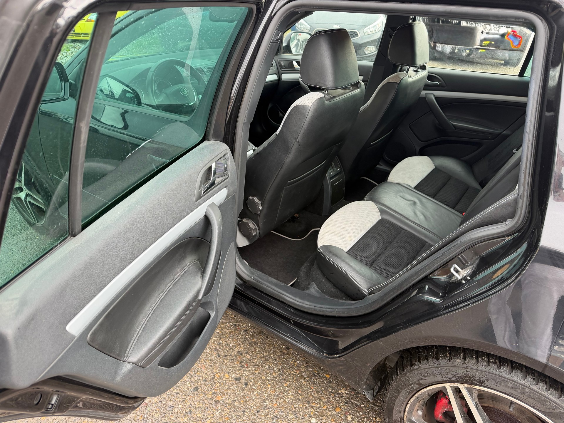 SKODA Octavia 2.0 TFSI RS-image-12