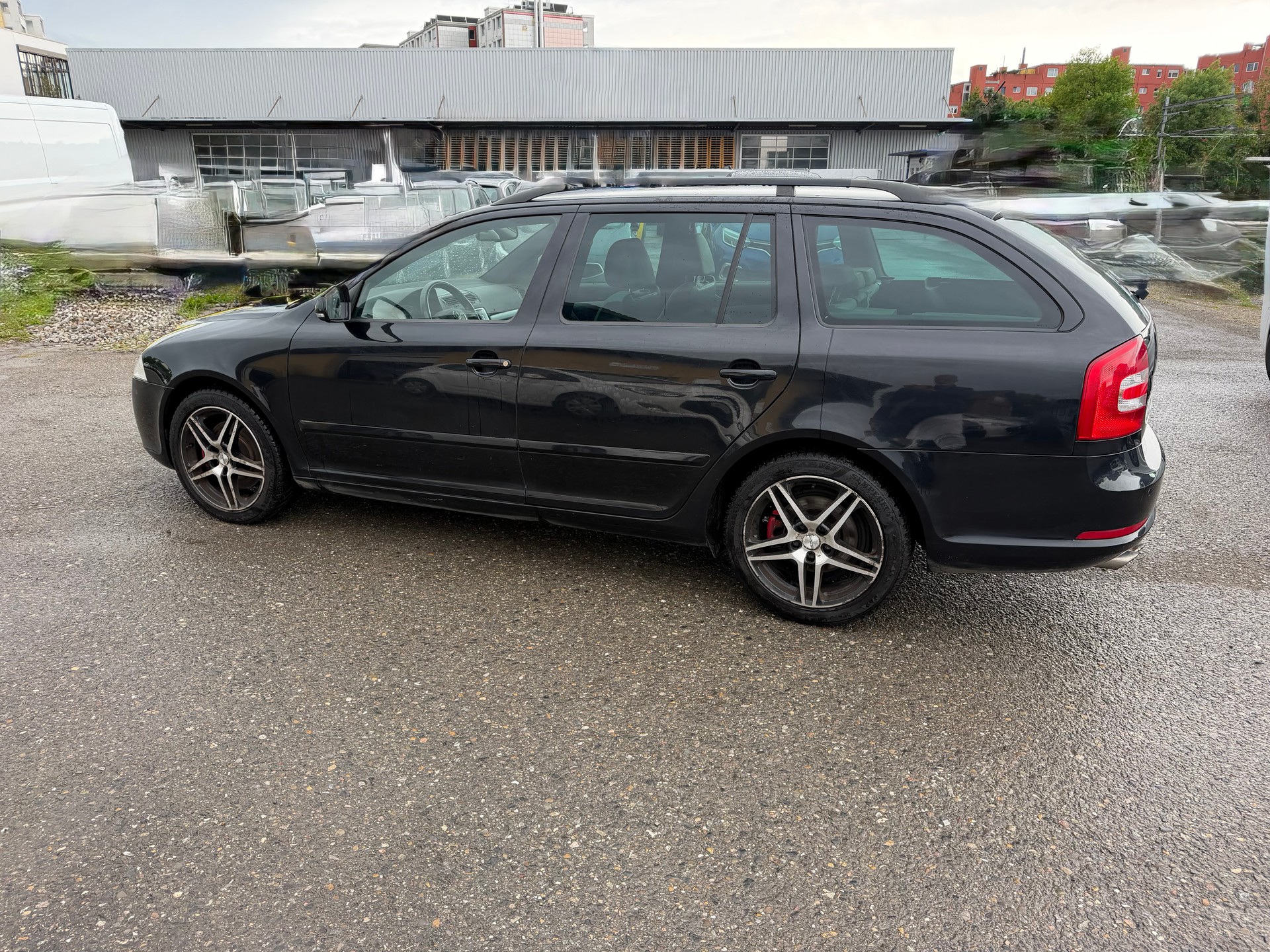 SKODA Octavia 2.0 TFSI RS-image-8