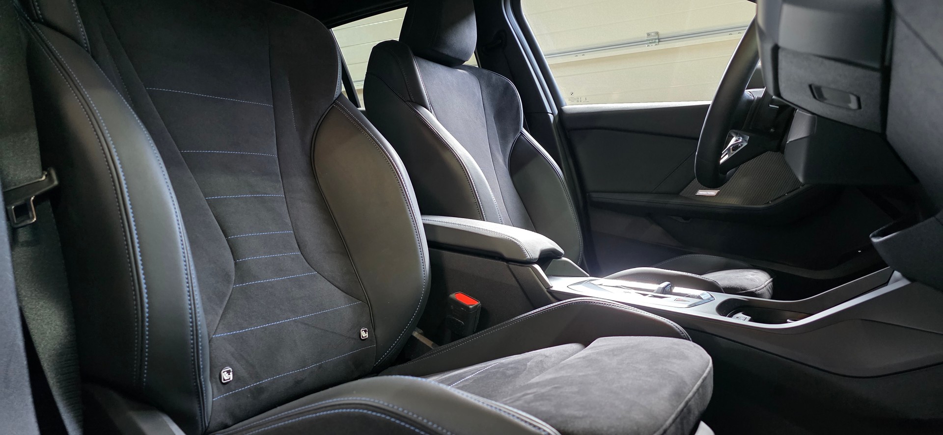 BMW 120d M Sport Steptronic *Harman/Kardon*Abstandsregler*360°Kamera*CarPlay/AndroidAuto*HeadUpDisplay*Ambientebeleuchtung*-image-27