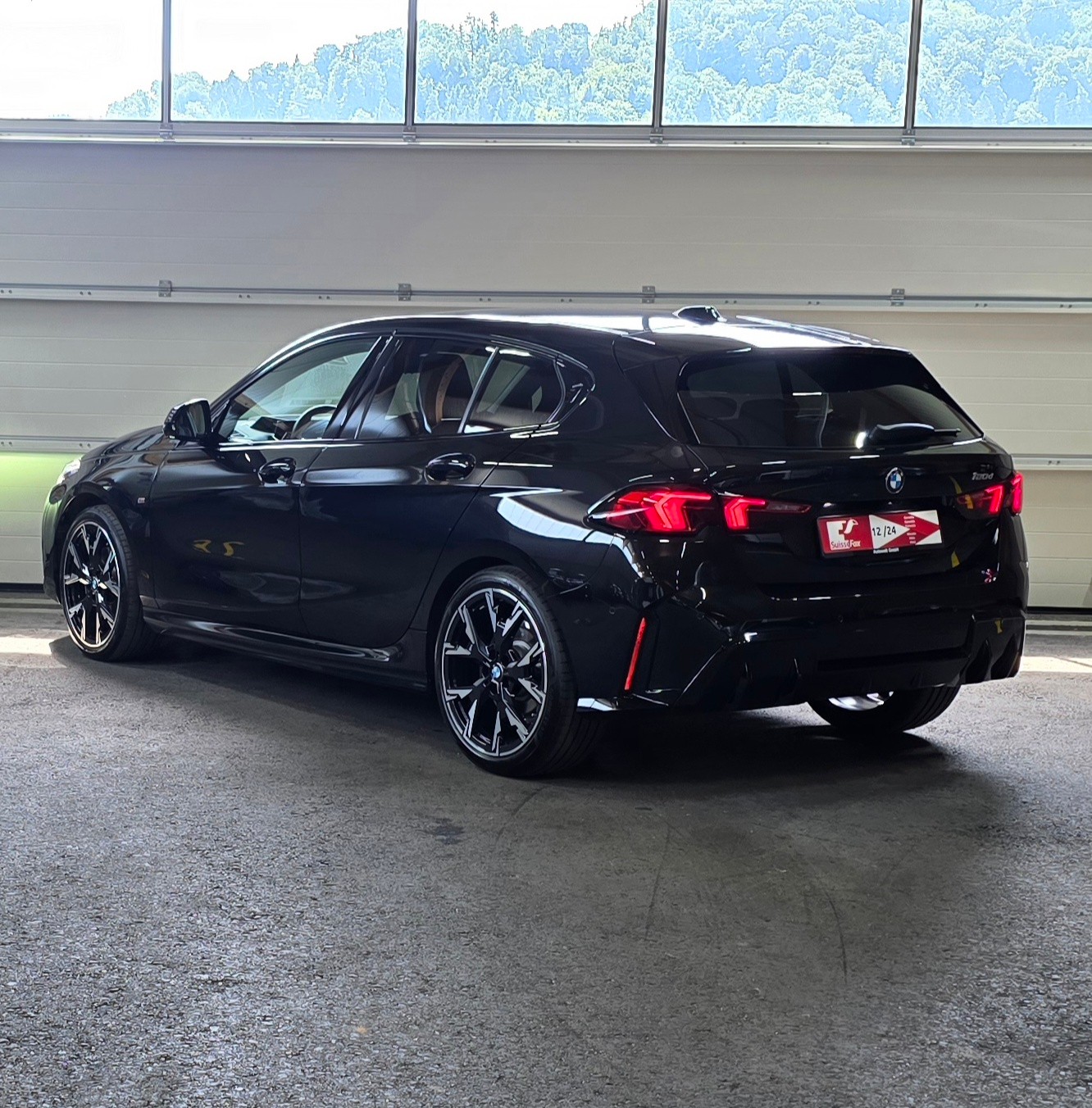 BMW 120d M Sport Steptronic *Harman/Kardon*Abstandsregler*360°Kamera*CarPlay/AndroidAuto*HeadUpDisplay*Ambientebeleuchtung*-showroom-element-2