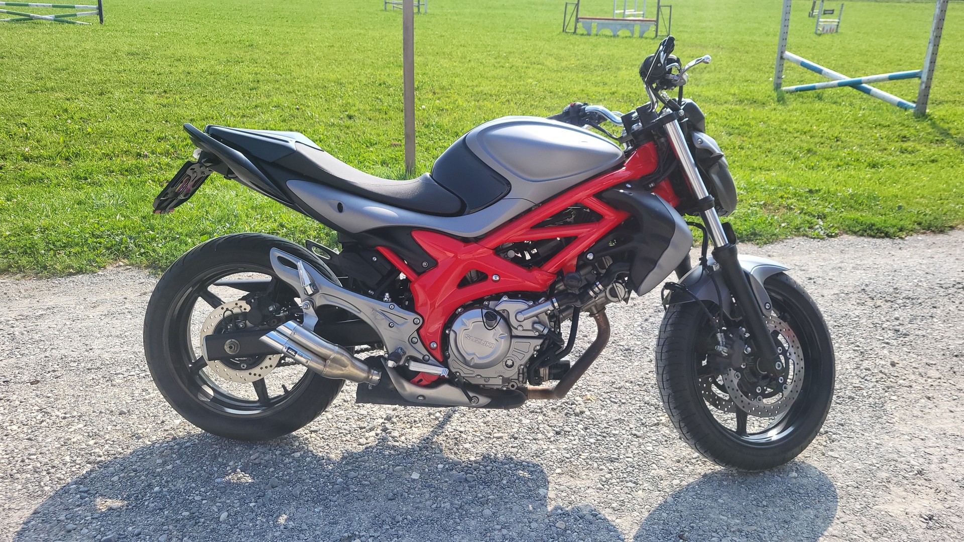 SUZUKI SFV 650 Gladius ABS-image-1