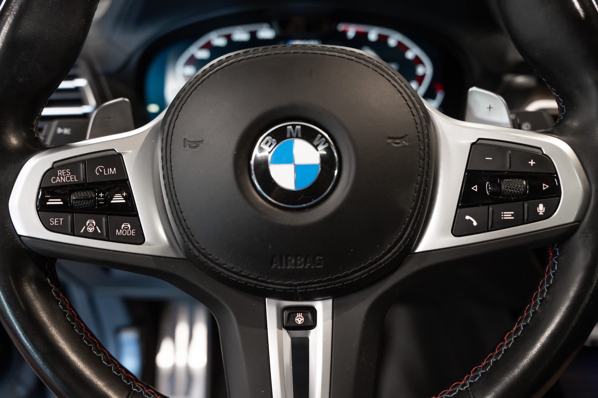 BMW X3 M40i M Sport / CH Auto / Werksgarantie / Gratis Service / Anhängerkupplung / Schiebedach / Lenkradheizung & uvm..-image-13