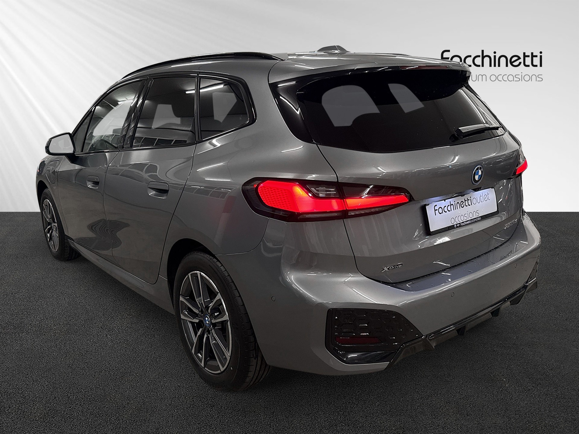 BMW 225e xDrive Active Tourer M Sport-showroom-element-2