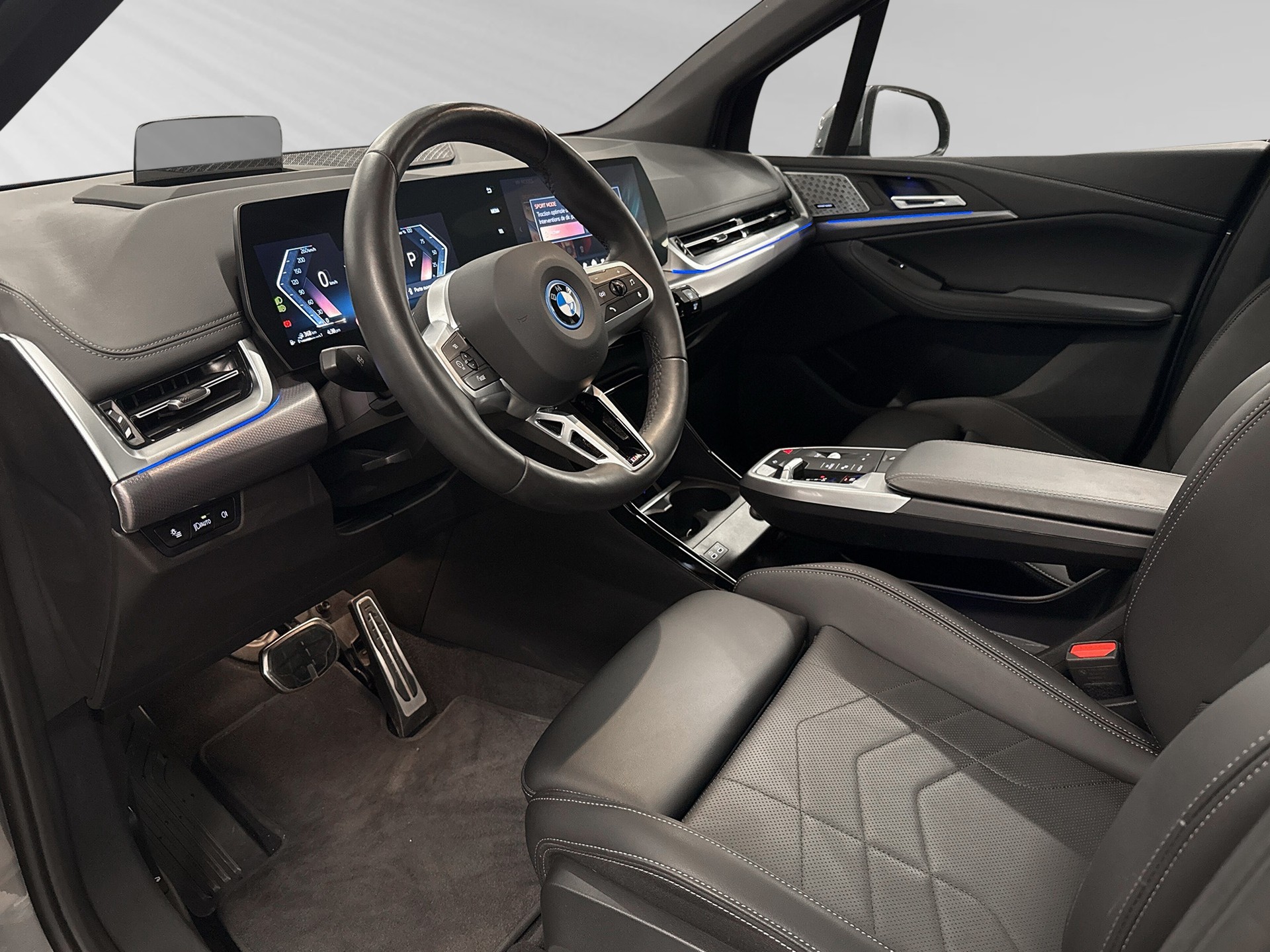 BMW 225e xDrive Active Tourer M Sport-showroom-element-3