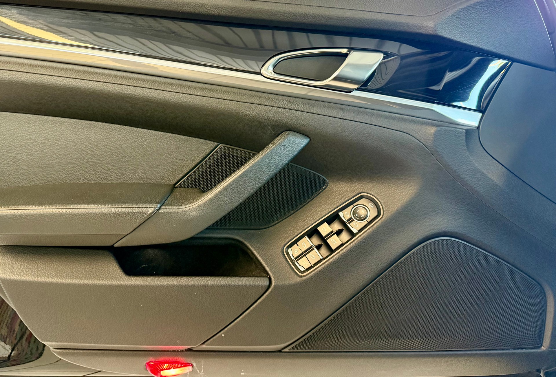PORSCHE Panamera 4S 4.8 PDK-image-21