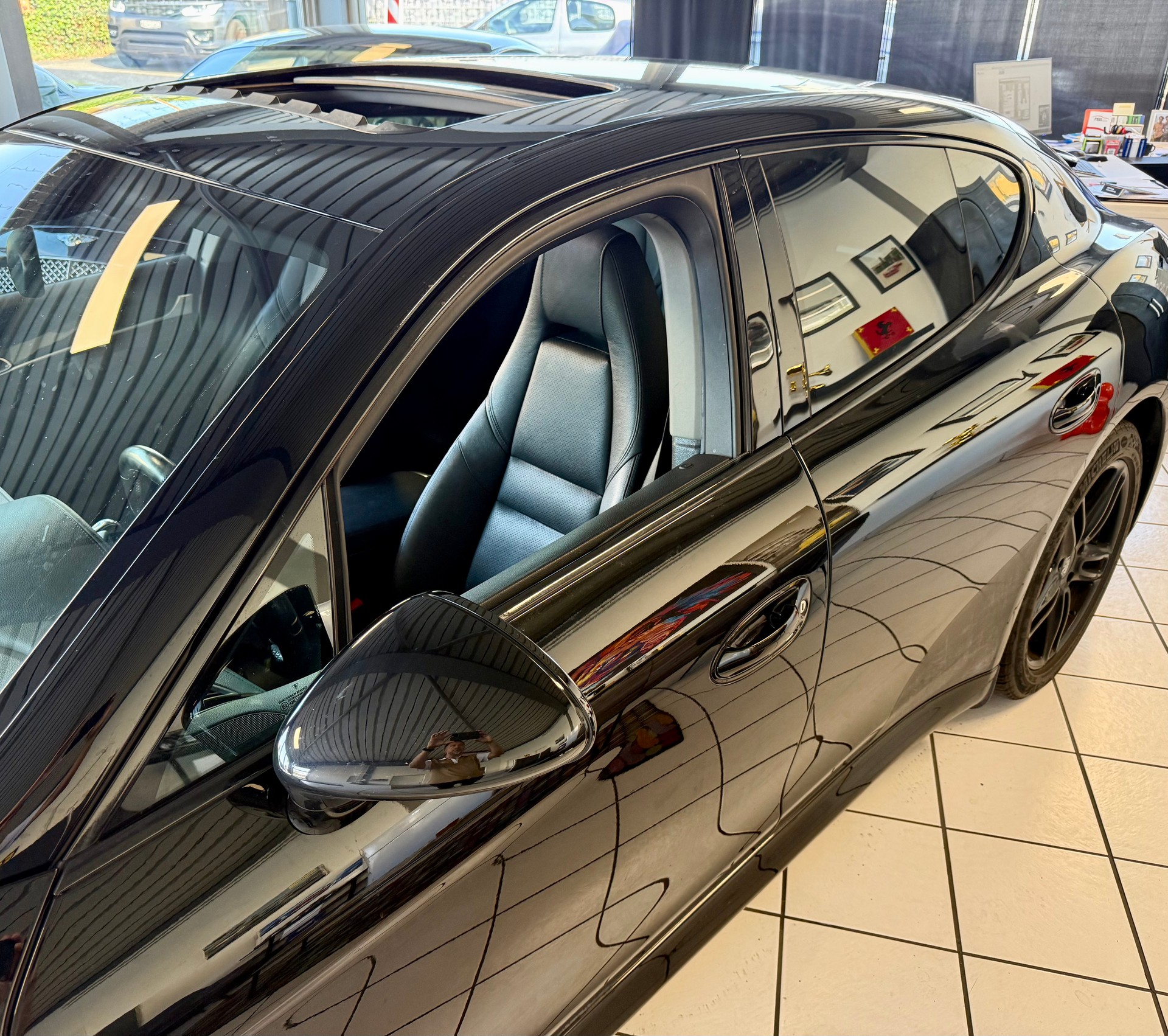 PORSCHE Panamera 4S 4.8 PDK-image-4
