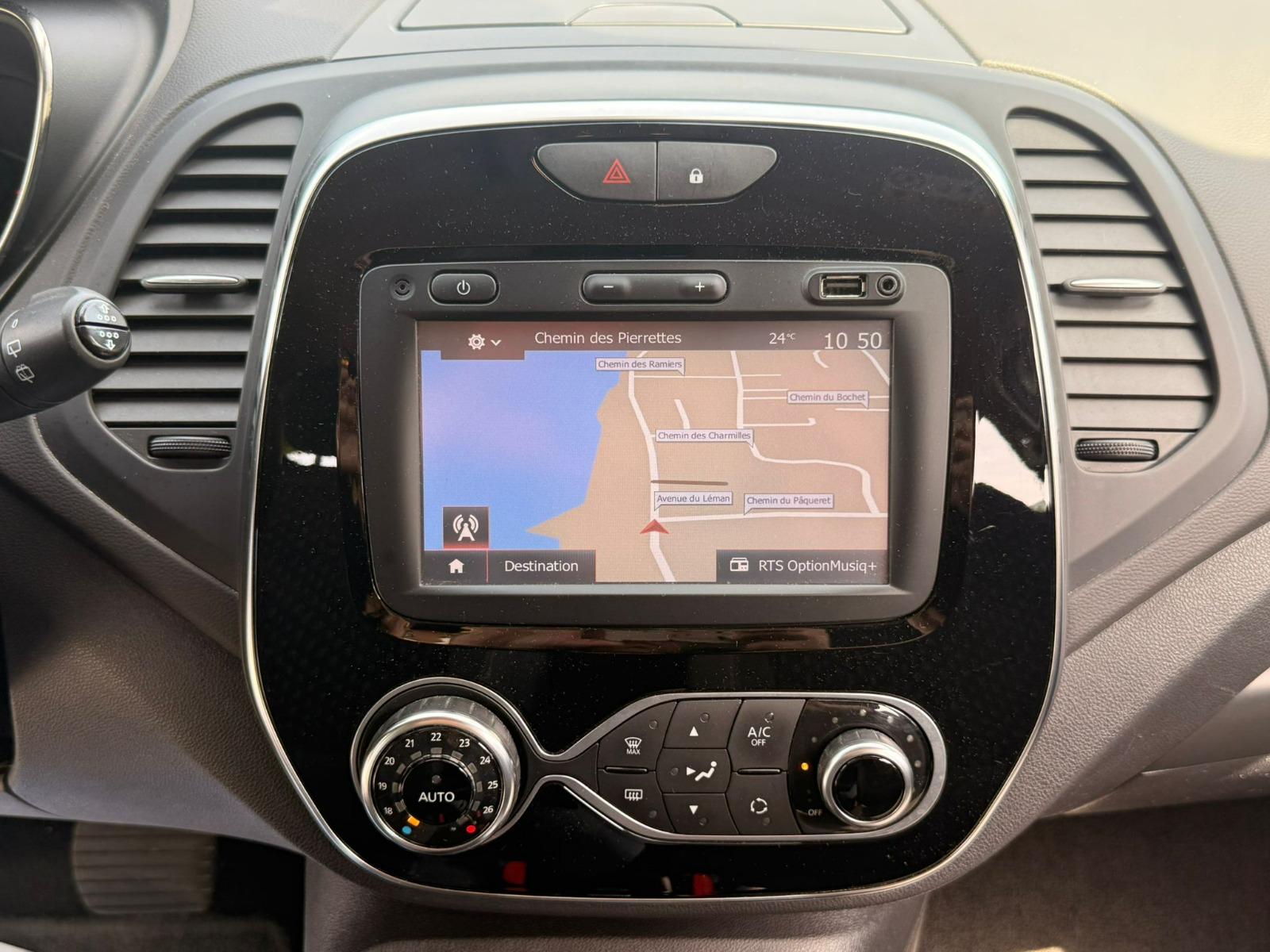 RENAULT Captur 1.2 T 16V Intens EDC-image-22