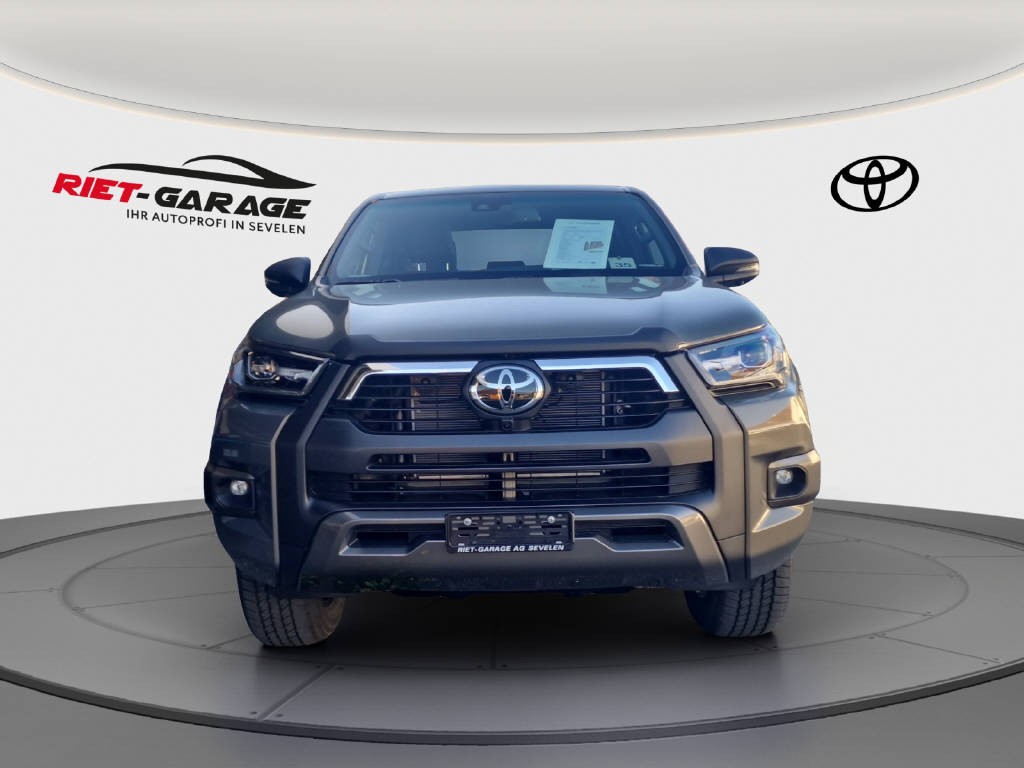 TOYOTA Hilux 2.8d MHEV Invincible Double Cab 4x4-image-1